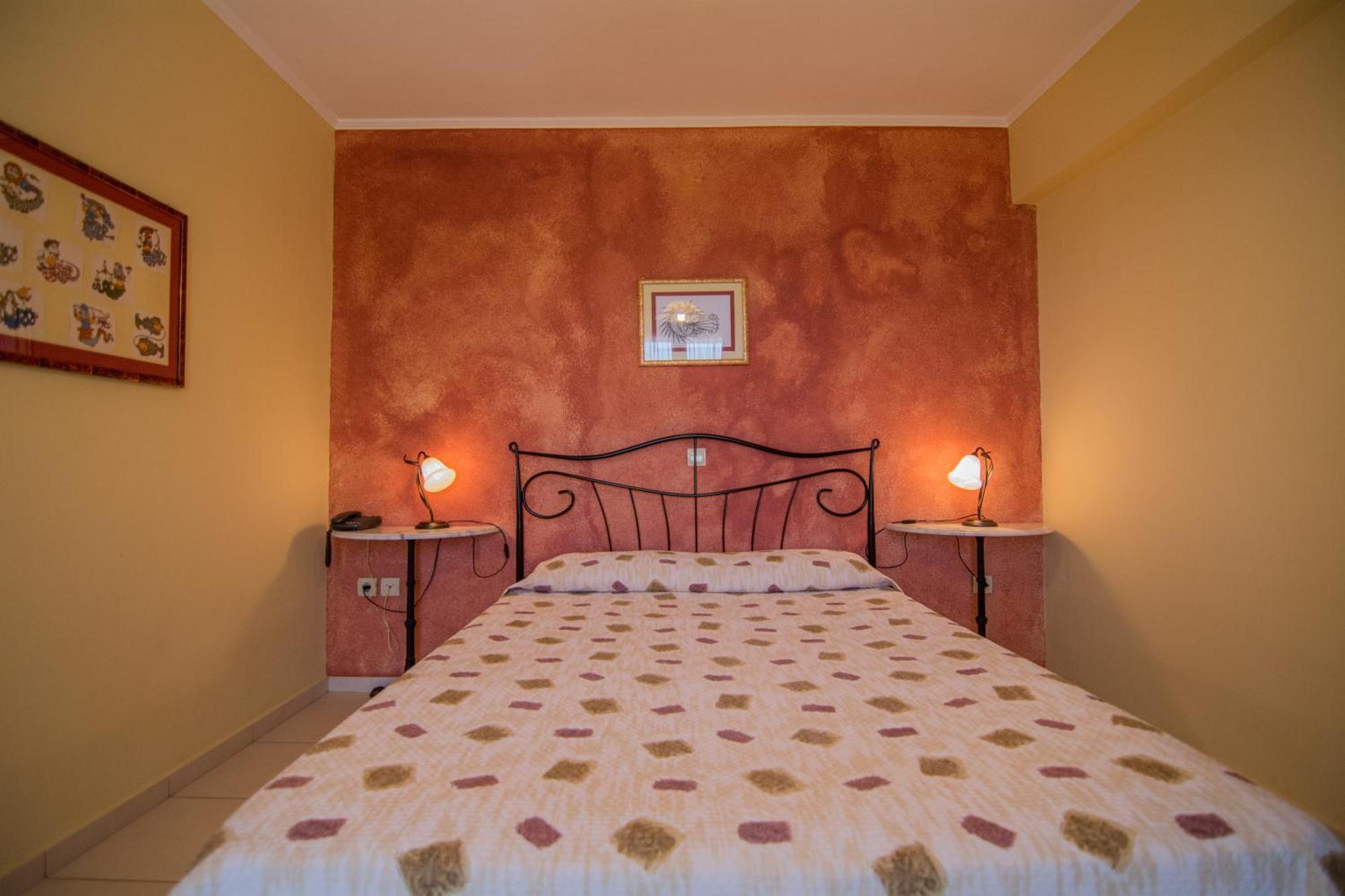 Aeriko Benovias Rooms & Apartments Карфас Экстерьер фото